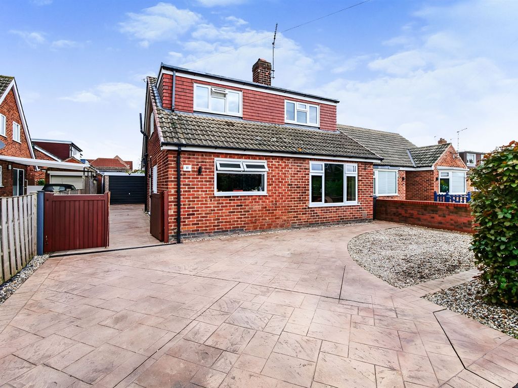 3 bed detached house for sale in Kennedy Drive, Haxby, York YO32 Zoopla