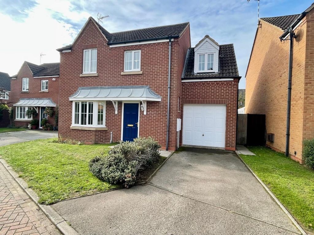 4 bed detached house for sale in Durrell Drive, Cawston, Rugby CV22