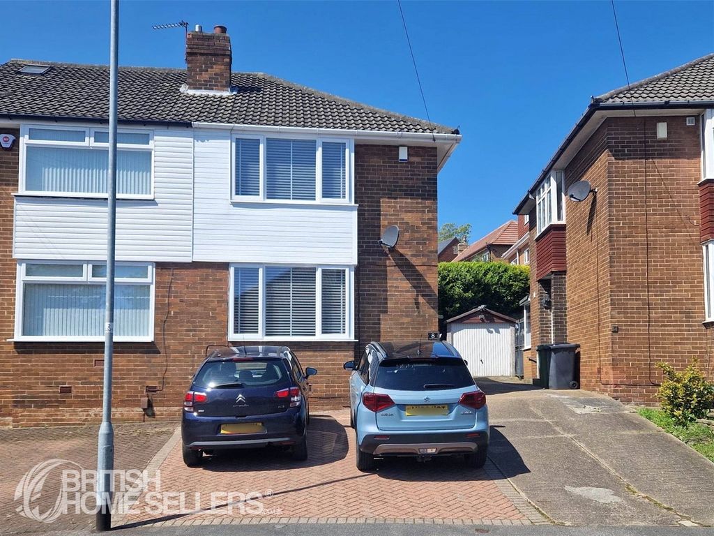 3 bed semidetached house for sale in Greentop Gardens, Leeds, West