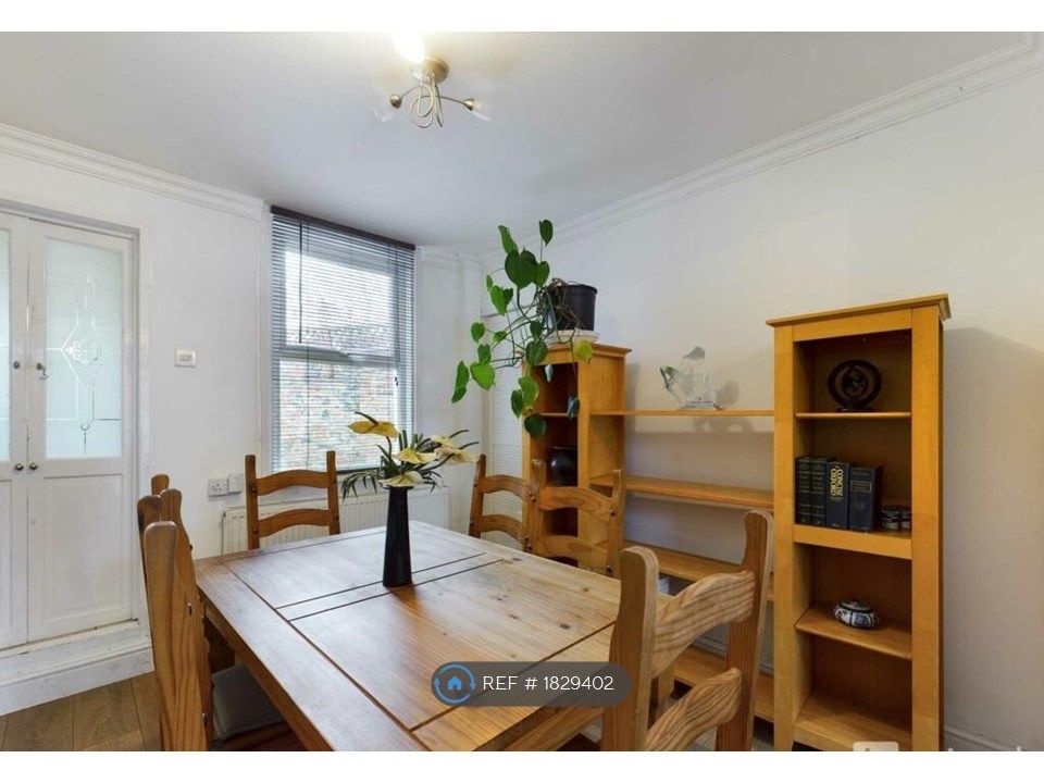 2 bed terraced house to rent in Watling Street, Bletchley, Milton Keynes MK2, £1,250 pcm Zoopla