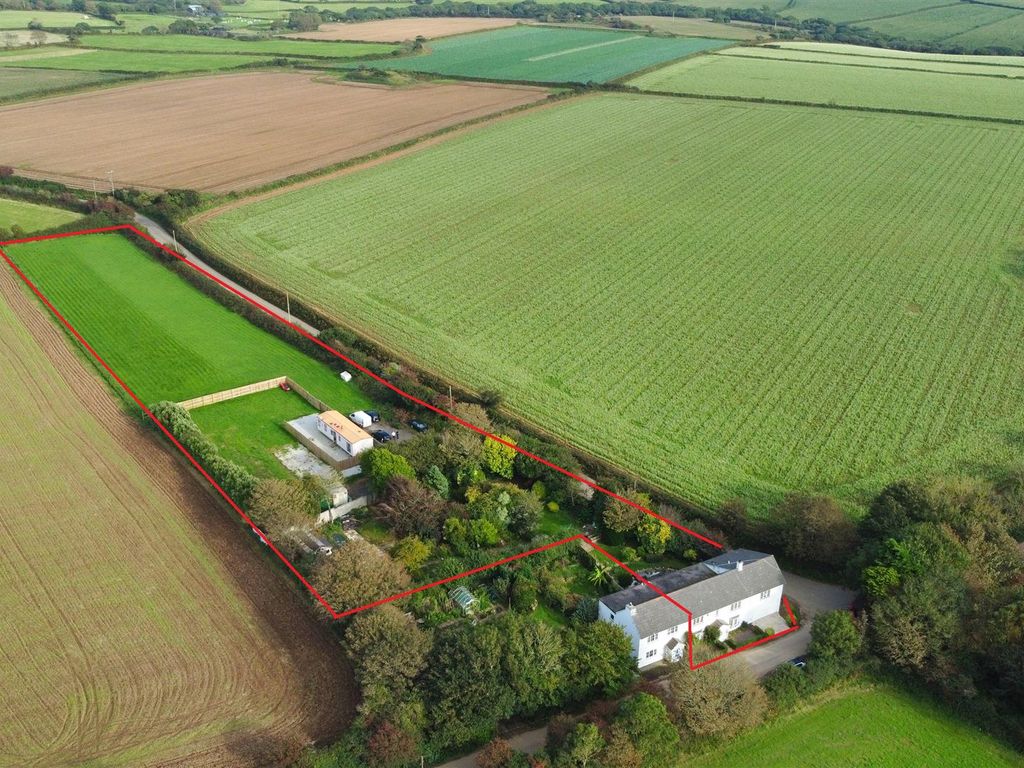 4 bed semidetached house for sale in Conker Road, St. Erth Praze