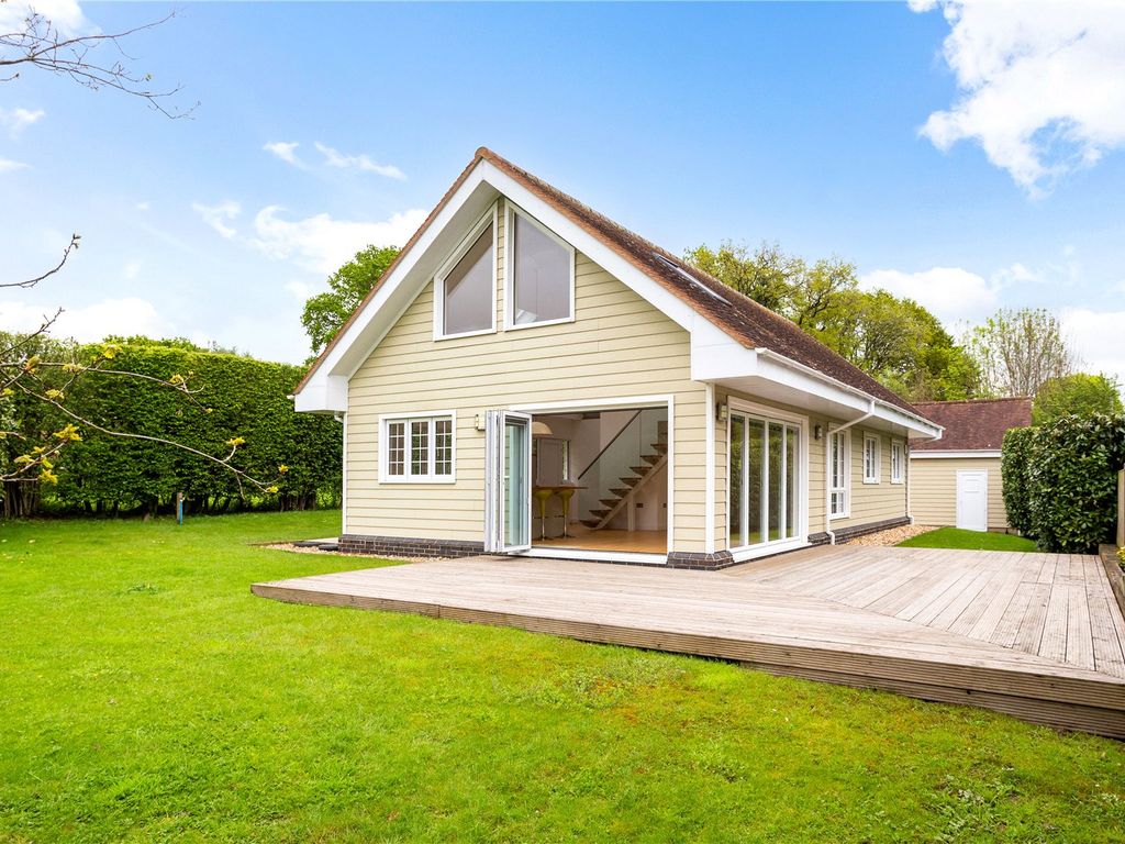3 bed bungalow for sale in Cuckfield Road, Burgess Hill, West Sussex