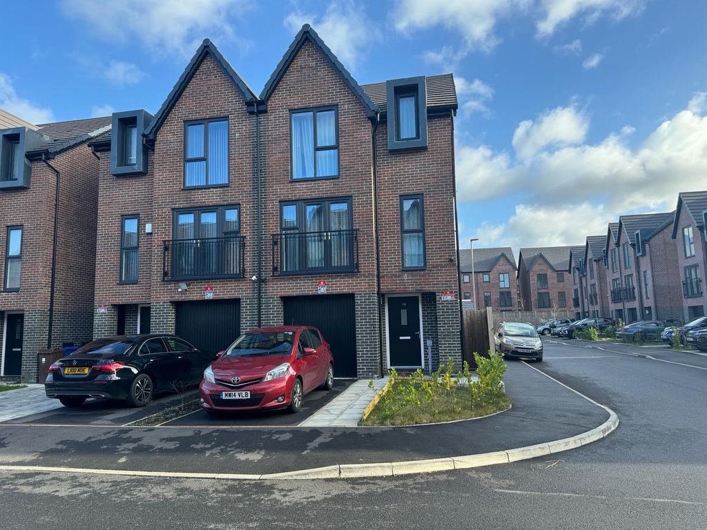 4 bed semidetached house for sale in Guardsman Tony Downes Way