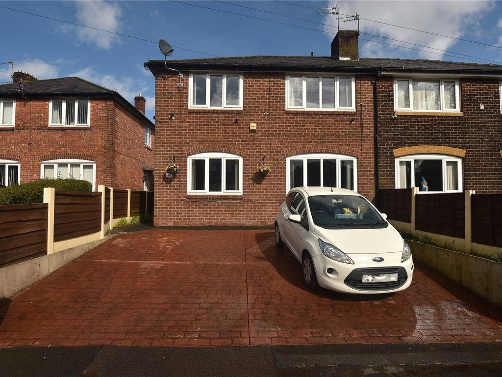 3 bed semidetached house for sale in Victoria Avenue, Blackley