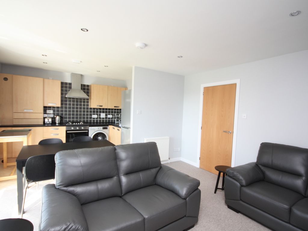 2 bed flat to rent in Merkland Lane, Pittordrie, Aberdeen AB24, £800