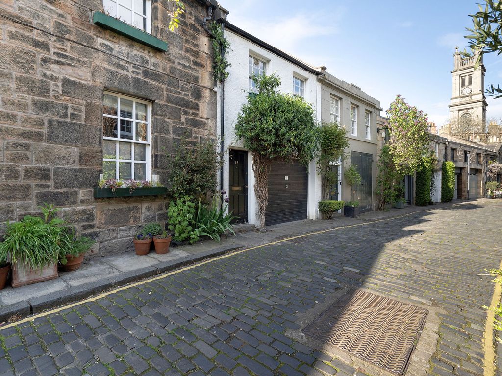 2 bed mews for sale in 25 Circus Lane, Stockbridge, Edinburgh EH3, £