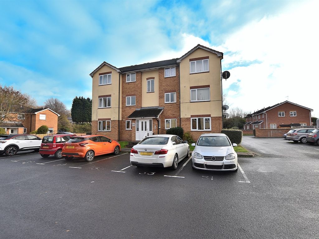 2 bed flat to rent in Dadford View, Brierley Hill DY5 Zoopla