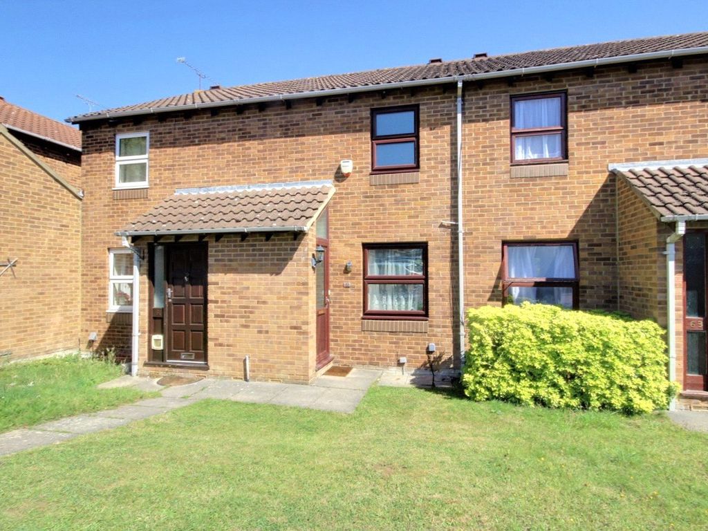 2 bed terraced house to rent in Bridport Close, Lower Earley, Reading