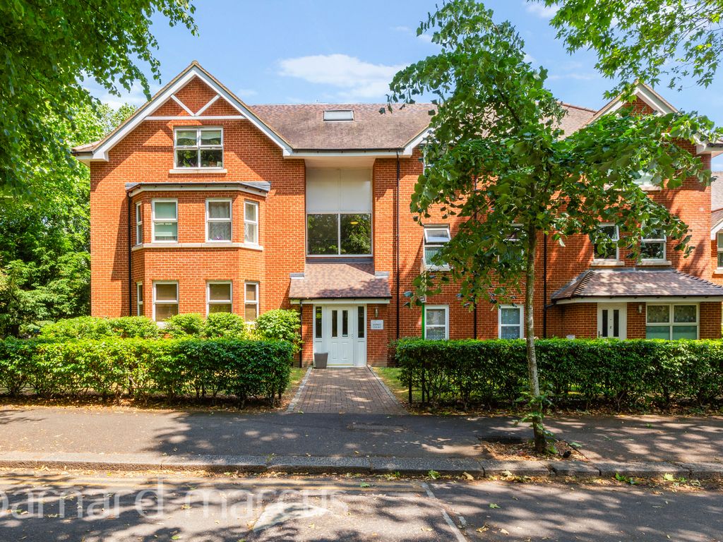 2 bed flat to rent in Stanley Road, Sutton SM2 Zoopla