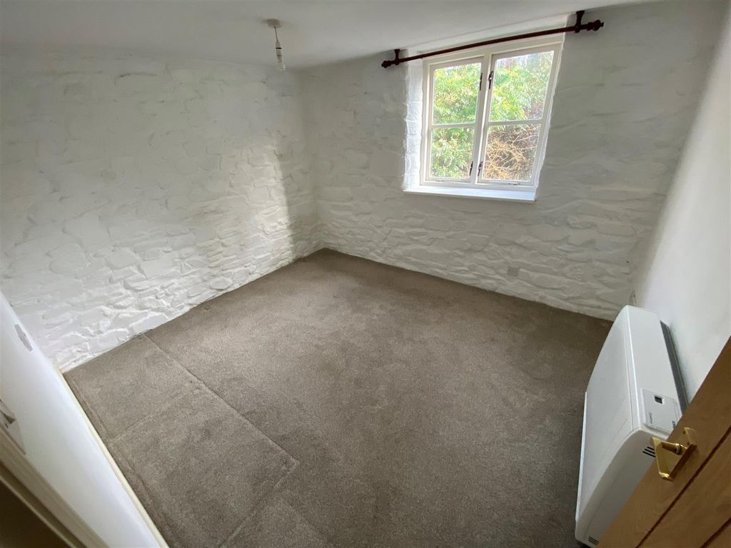 2 bed flat to rent in Mill Road, Okehampton EX20 Zoopla