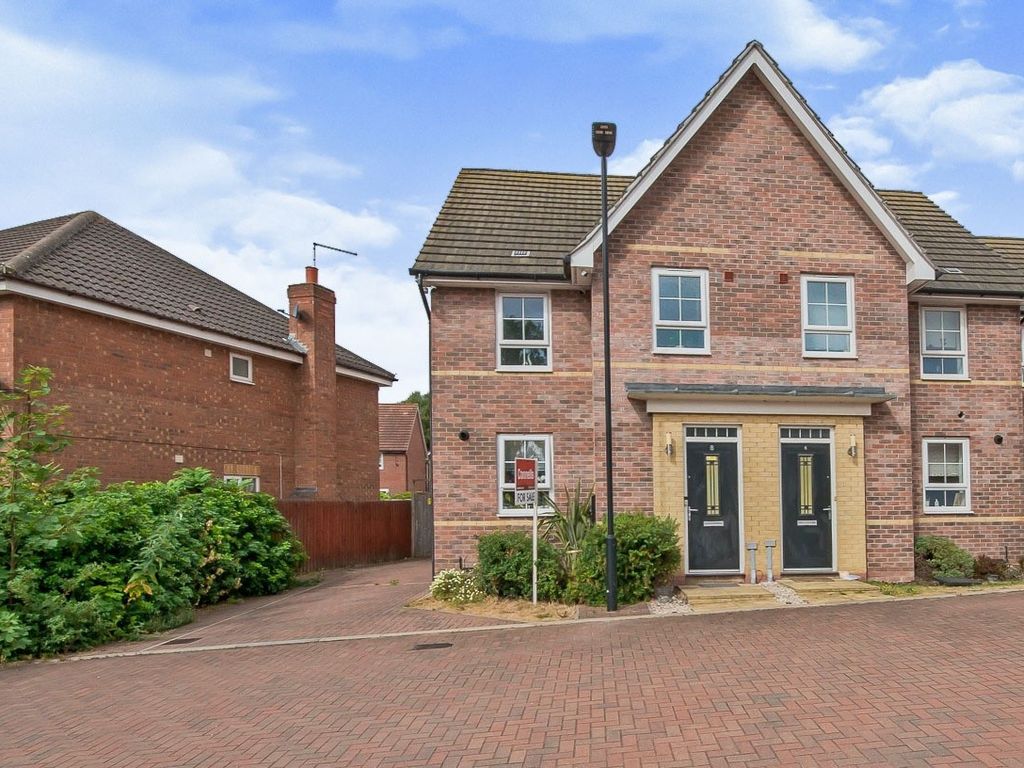 3 bed semidetached house for sale in Ross Close, Peterborough PE2 Zoopla