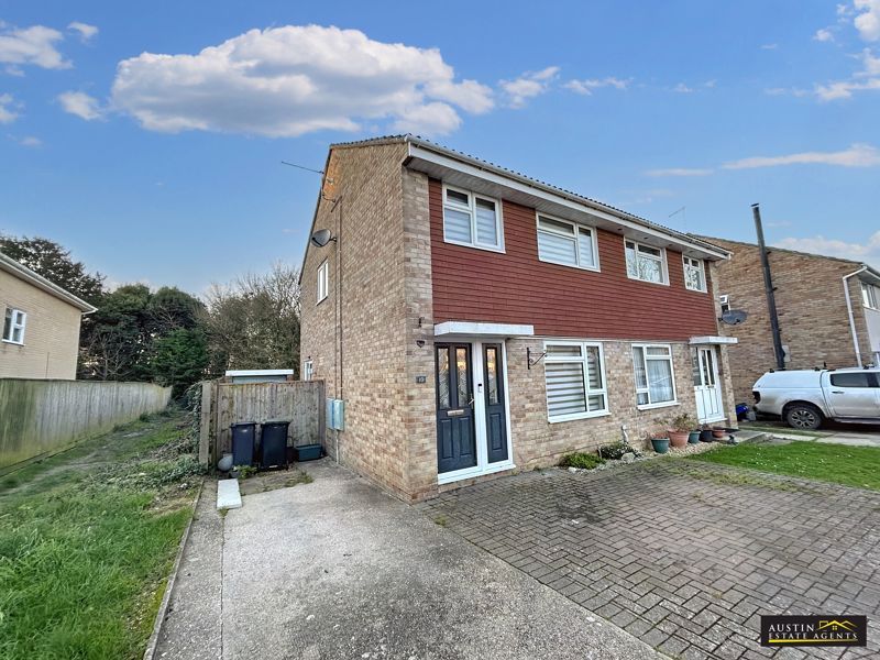 3 bed semidetached house for sale in Kimmeridge Close, Radipole