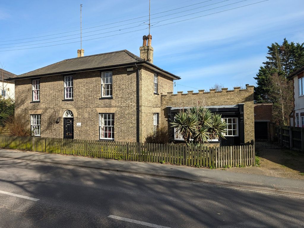 4 bed detached house for sale in Station Road, Leiston IP16, £350,000