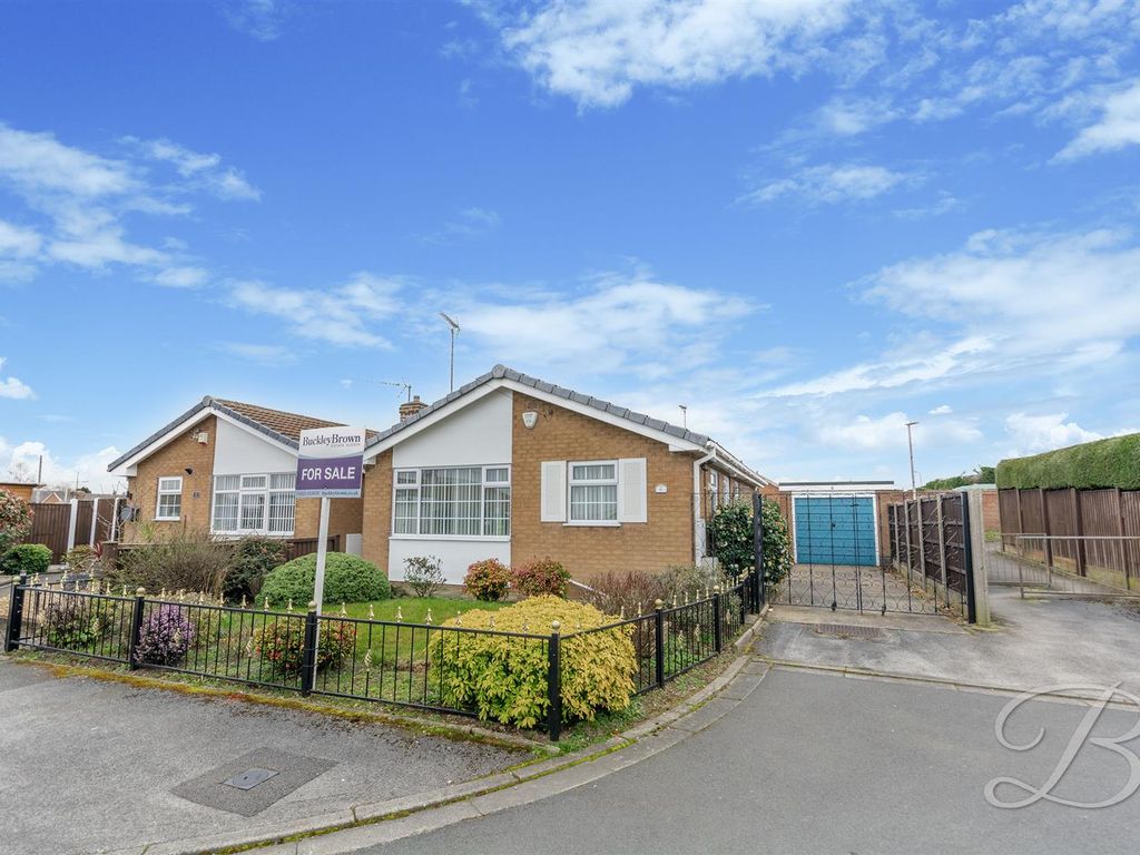 2 bed detached bungalow for sale in Fernwood Close, Forest Town