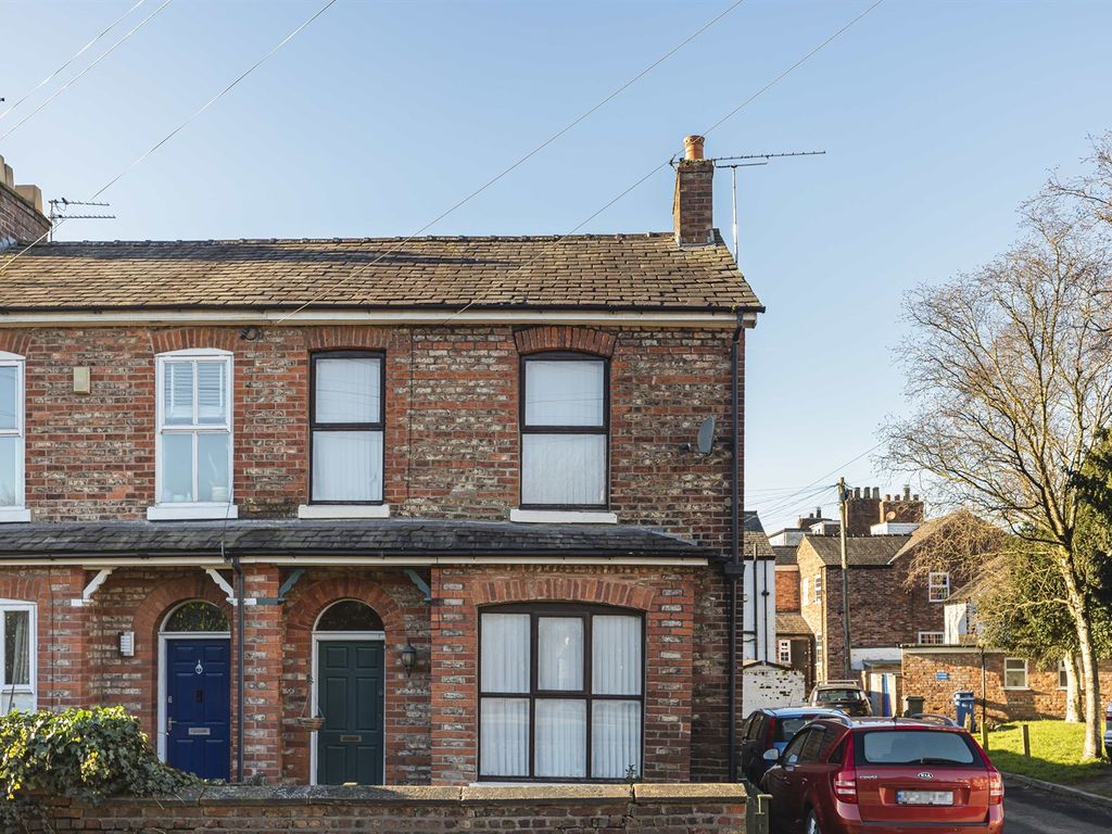 2 bed end terrace house for sale in Elm Tree Road, Lymm WA13, £270,000