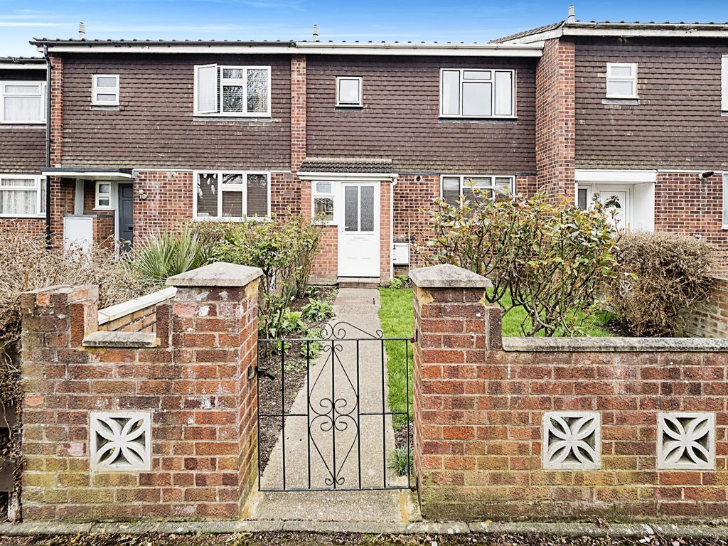 3 bed terraced house for sale in Abberton Walk, Rainham RM13 Zoopla
