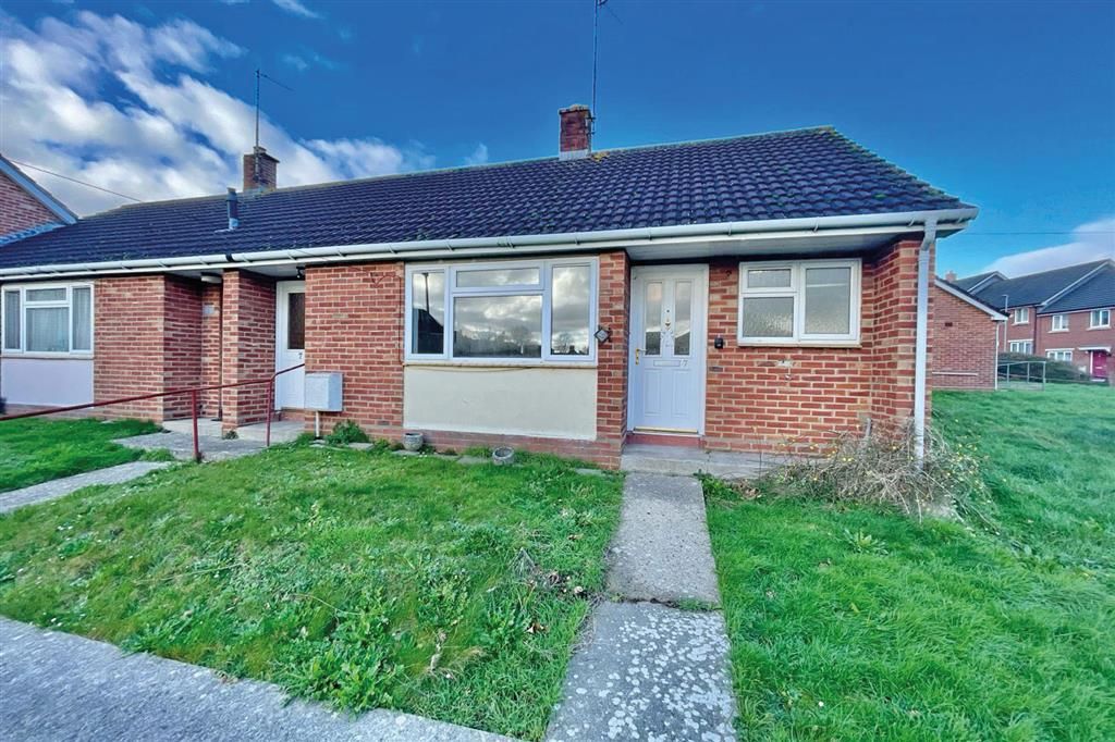 2 bed terraced bungalow for sale in Greenhill Road, Yeovil BA21, £