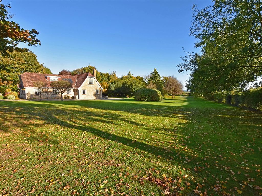 4 bed detached house for sale in Pinckney Green, Farleigh Wick