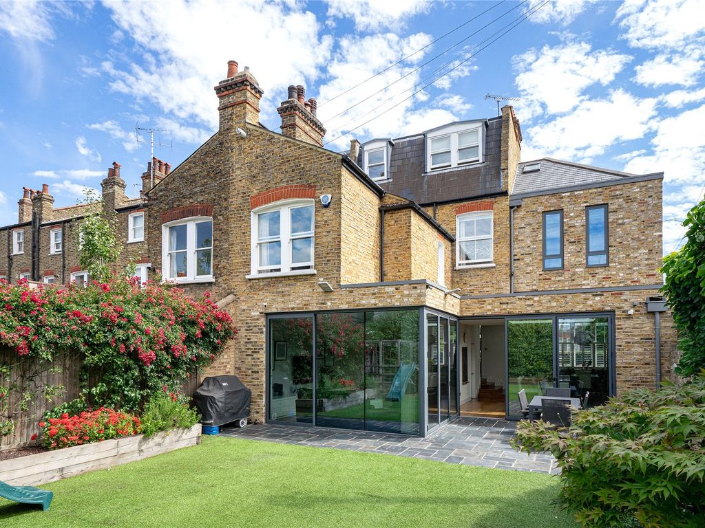 5 bed detached house for sale in Chestnut Grove, London SW12 Zoopla
