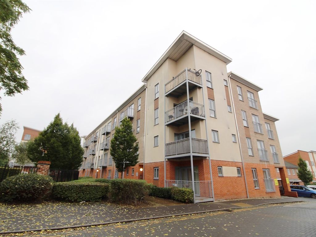 2 bed flat to rent in Ashdown House, Battle Square, Reading RG30 Zoopla