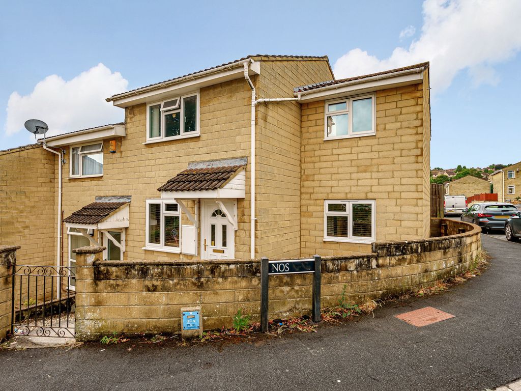 3 bed end terrace house for sale in Blackmore Drive, Bath, Somerset BA2