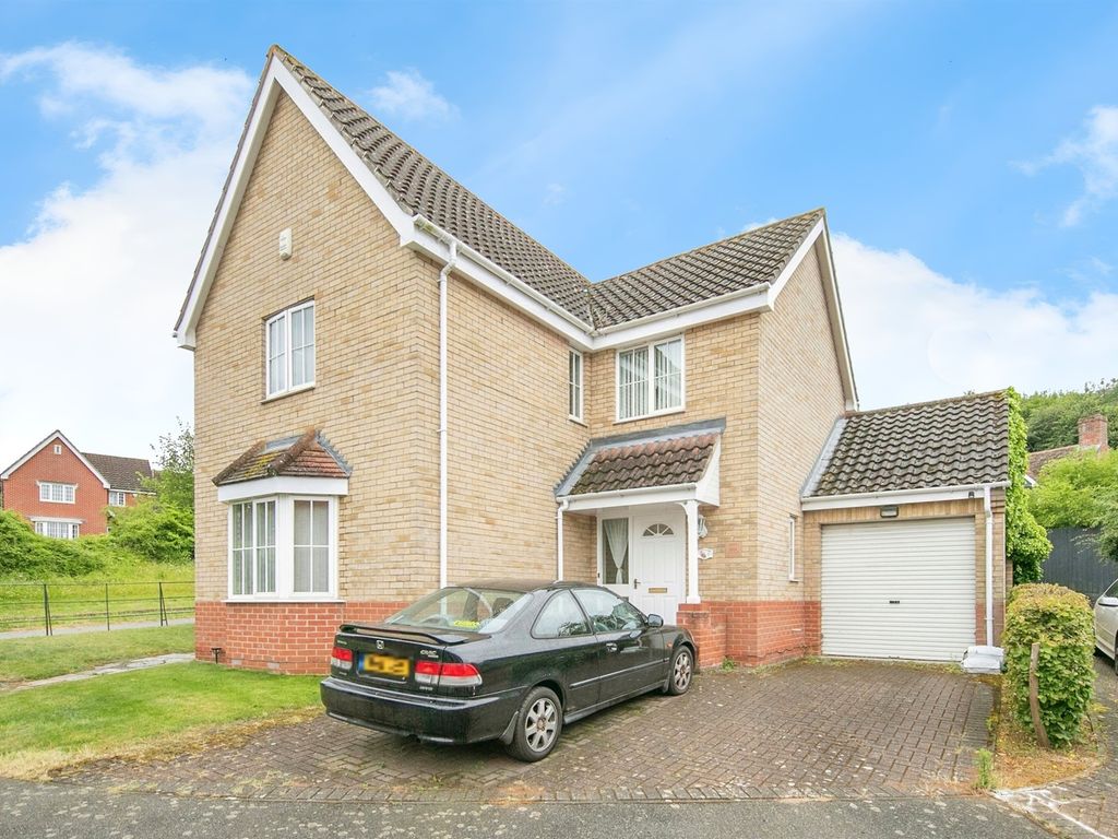 4 bed detached house for sale in Speckled Wood Close, Pinewood, Ipswich