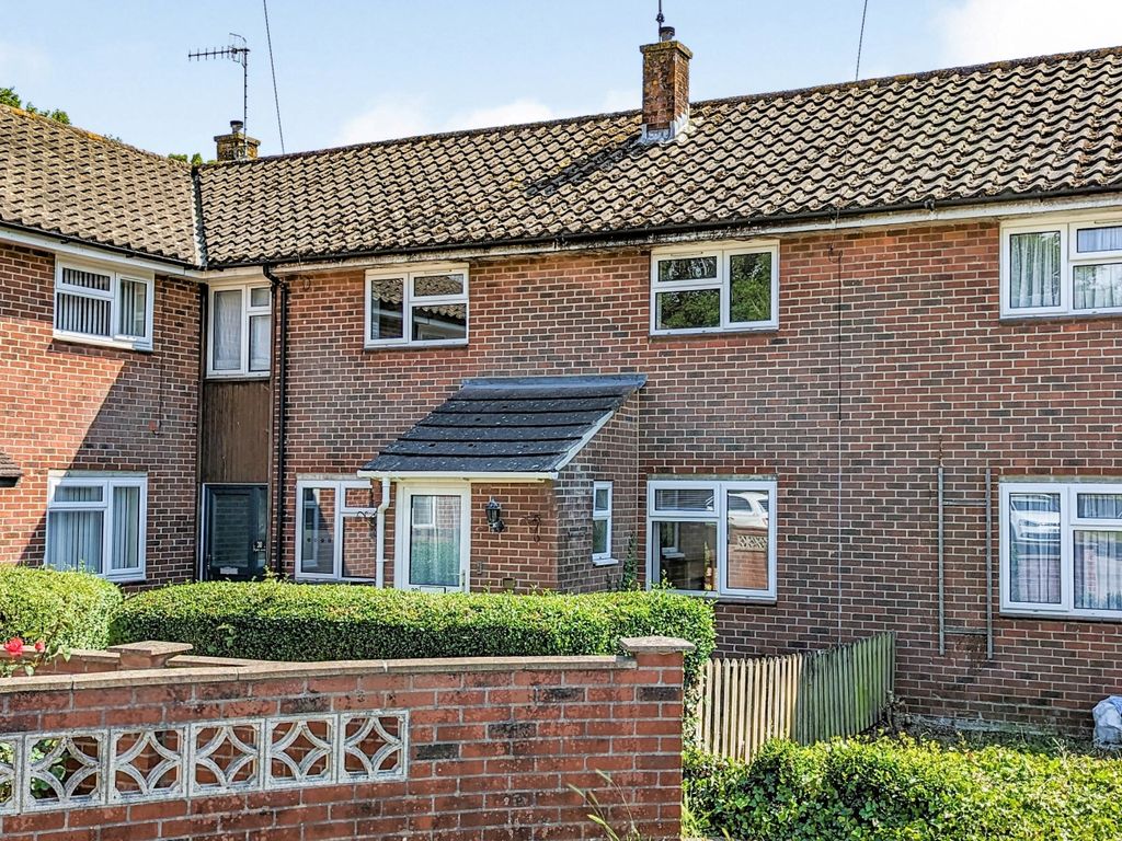 3 bed terraced house for sale in Higher Wood, Bovington, Wareham