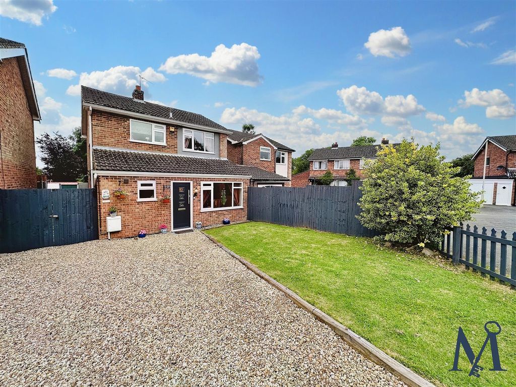 3 bed detached house for sale in Croftway, Markfield LE67 Zoopla