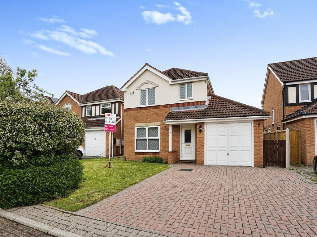 3 bed detached house for sale in Greenbank Close, Whitwood, Castleford