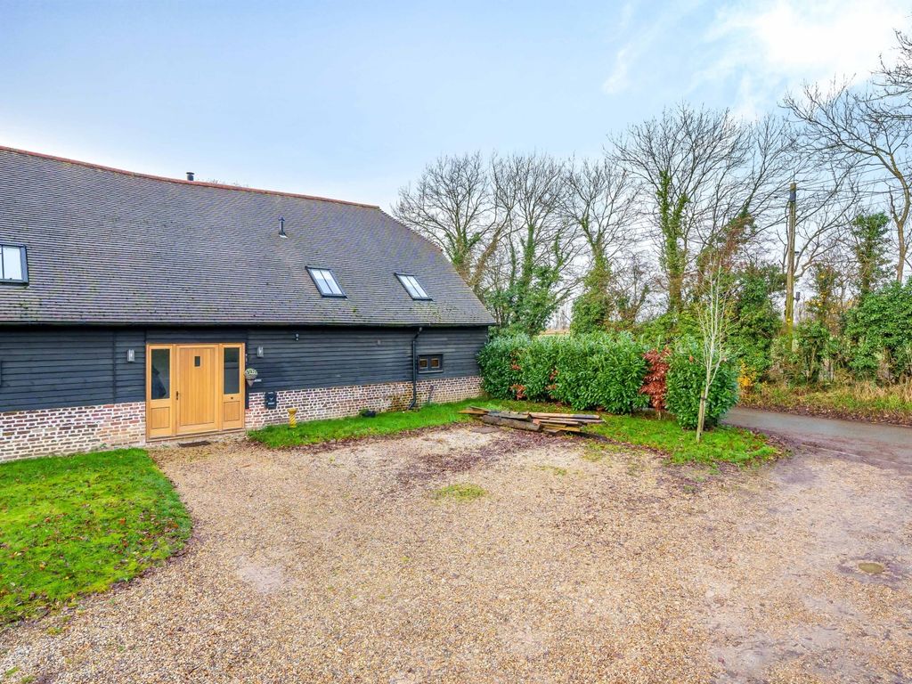 4 bed barn conversion for sale in Bower Lane, Eynsford, 0 DA4, £725,000