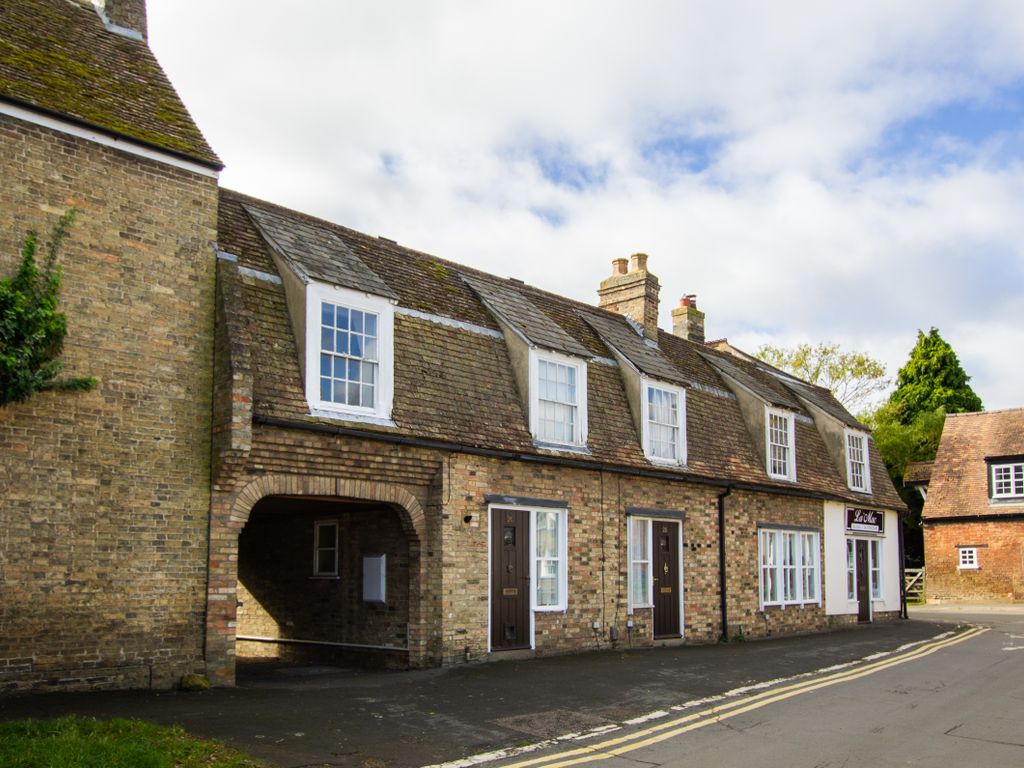 2 bed detached house for sale in Market Street, Swavesey, Cambridge CB24, £215,000 Zoopla