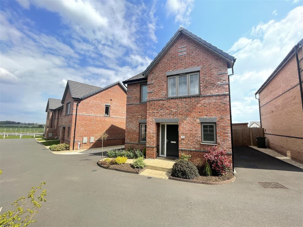 3 bed detached house for sale in Poppy Field Way, CarltonInLindrick