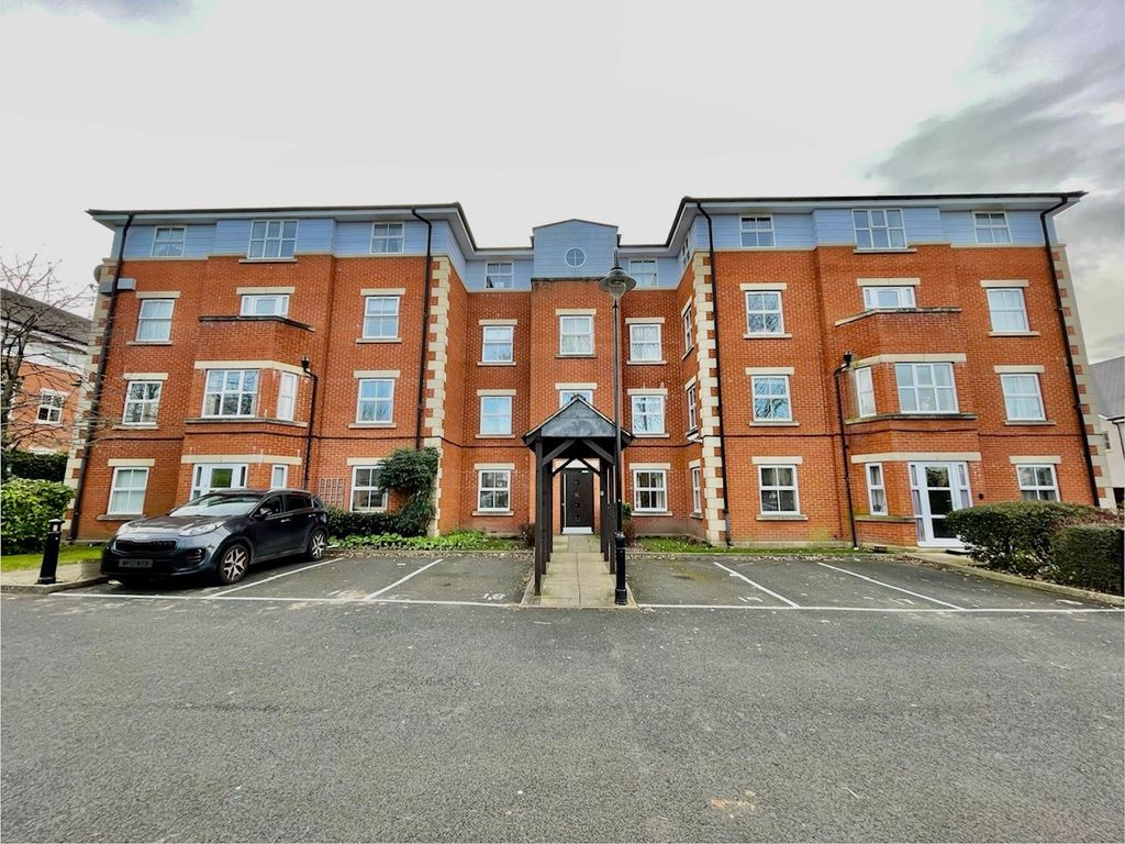 2 bed flat for sale in Westley Heights, Warwick Road, Olton, Solihull