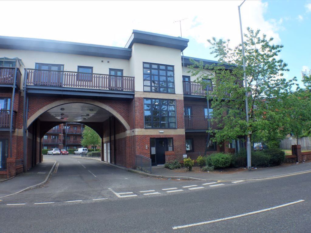 2 bed flat to rent in Canalside, Water Street, Radcliffe M26 Zoopla