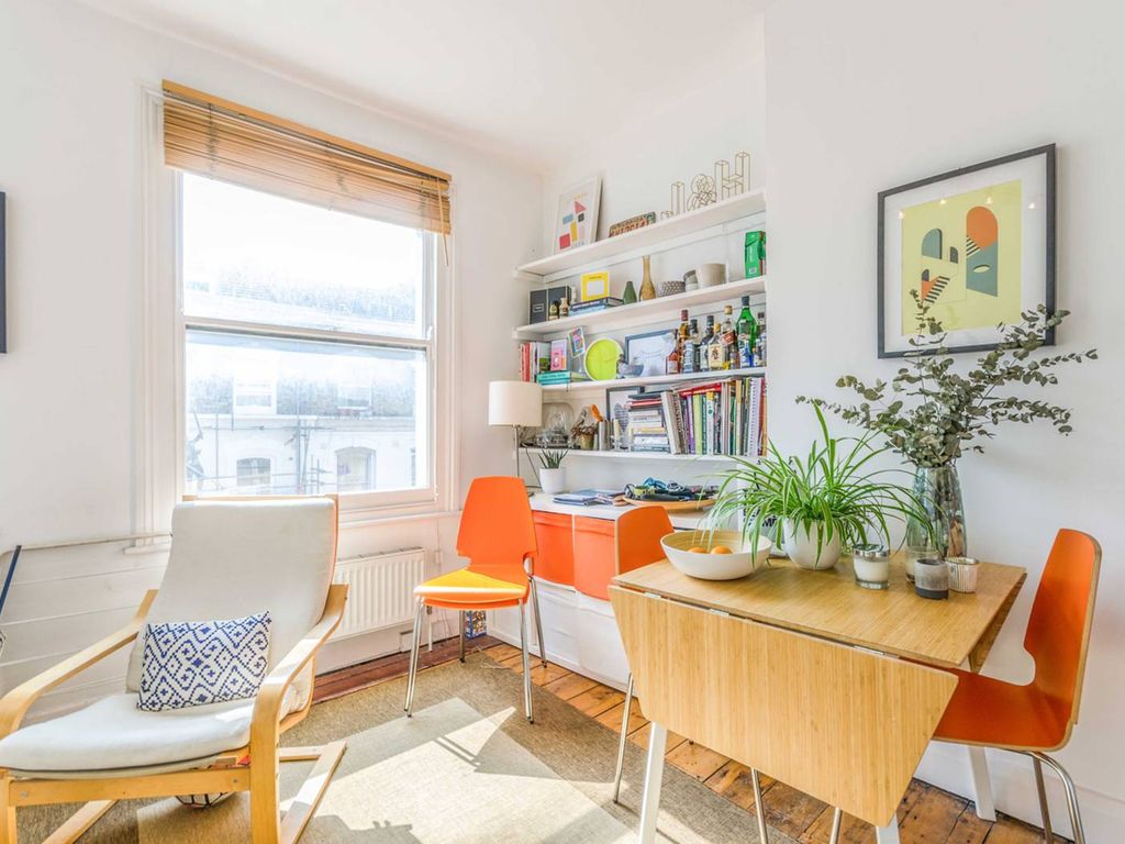 1 bed flat to rent in Newington Green Road, Islington, London N1, £