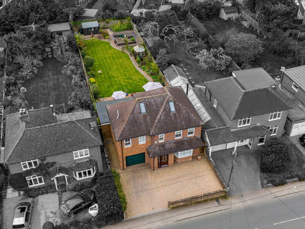 4 bed detached house for sale in Plomer Green Lane, Downley Village