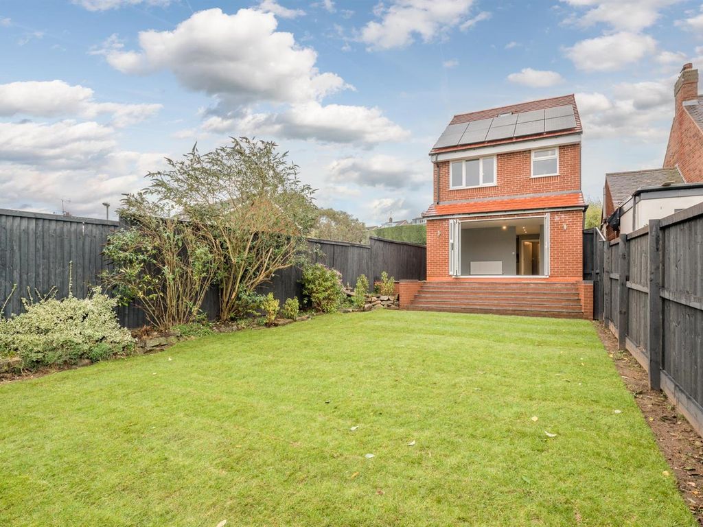 3 bed detached house for sale in Hinksford Lane, Swindon DY3 Zoopla