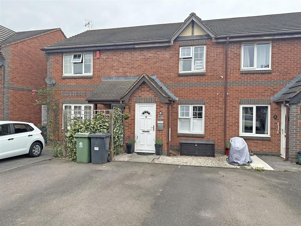 2 bed terraced house for sale in Kestrel Gardens, Quedgeley, Gloucester