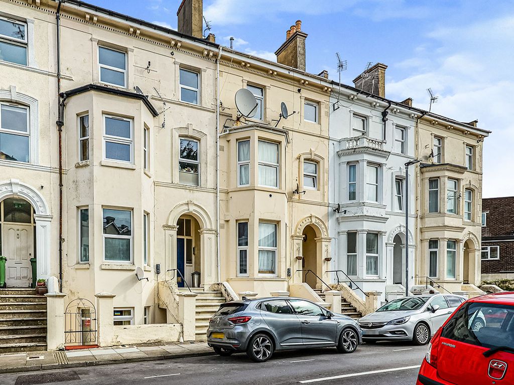 1 bed flat for sale in Waverley Grove, Southsea, Hampshire PO4 Zoopla