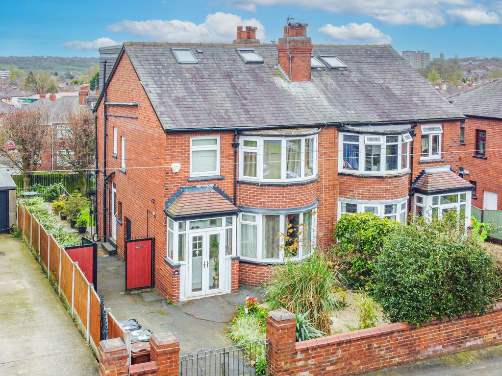 5 bed semidetached house for sale in Arlington Road, Leeds LS8, £