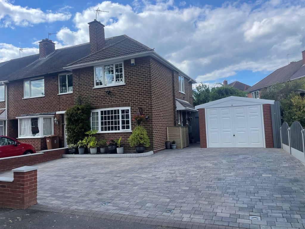 2 bed end terrace house for sale in Tyndale Crescent, Pheasey, Great