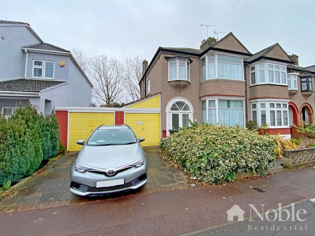 3 bed end terrace house for sale in Westrow Drive, Barking IG11, £