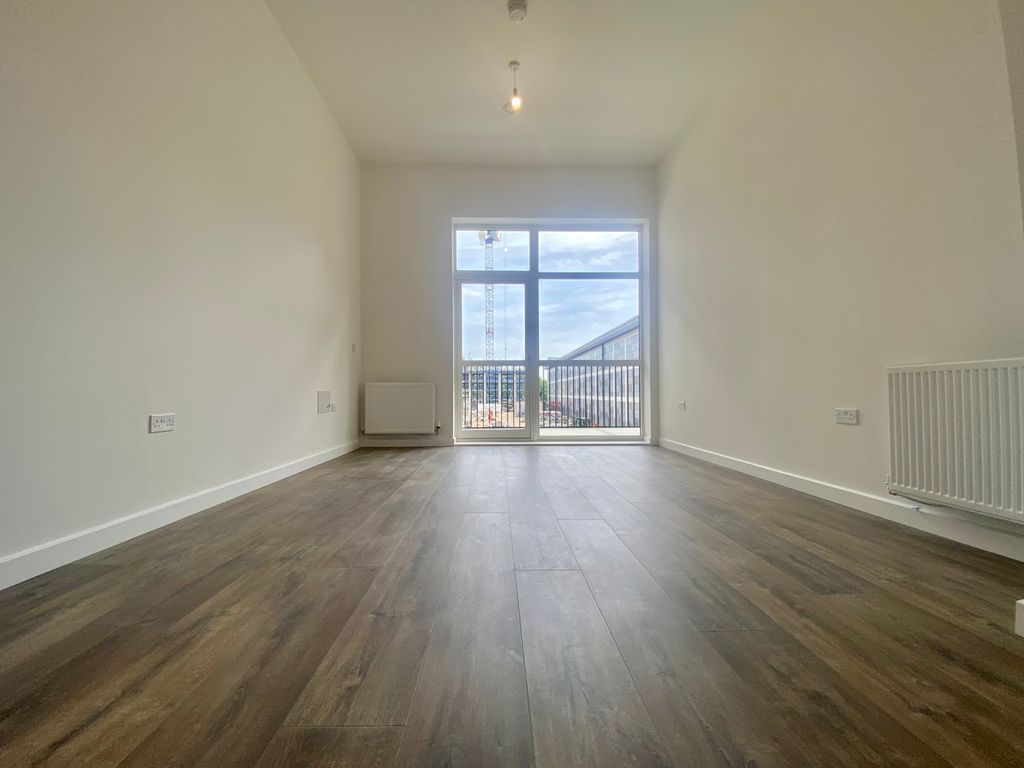 1 bed flat to rent in Carnation Gardens, Hayes UB3 Zoopla