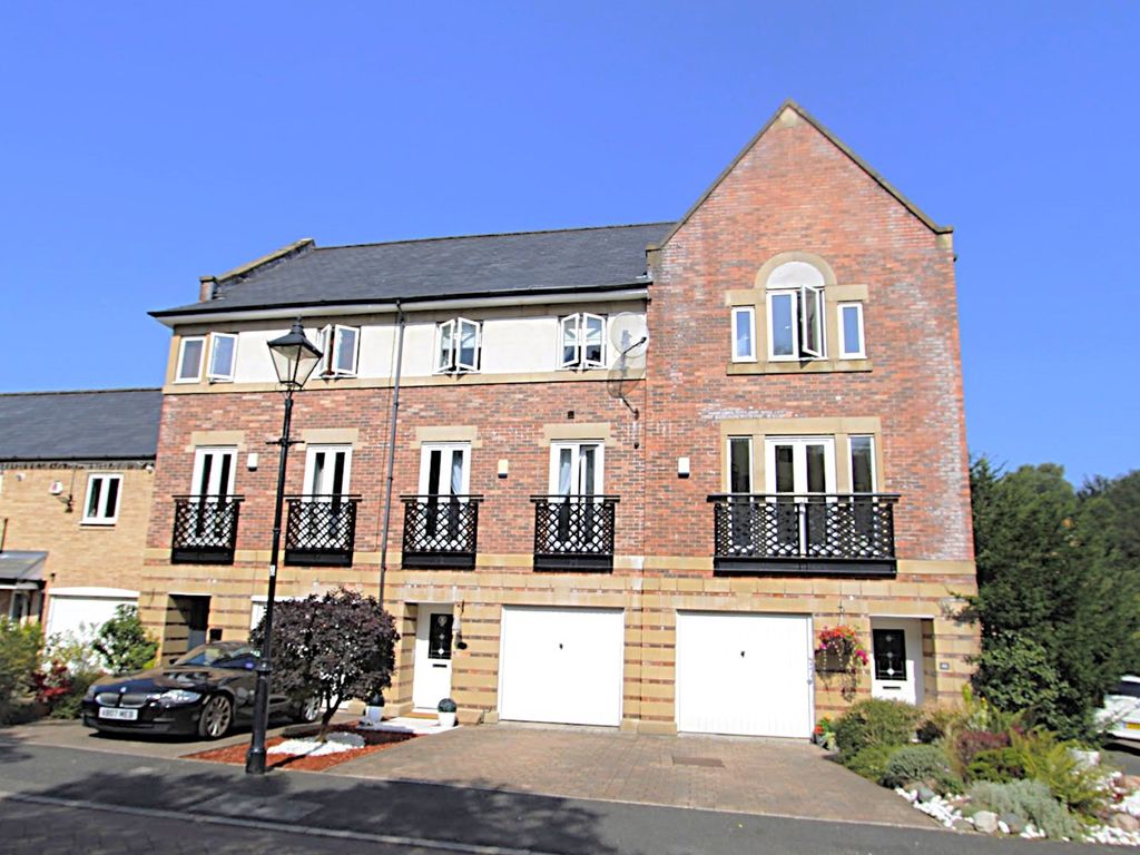 3 bed town house for sale in Cottonfields, Bolton BL7 Zoopla