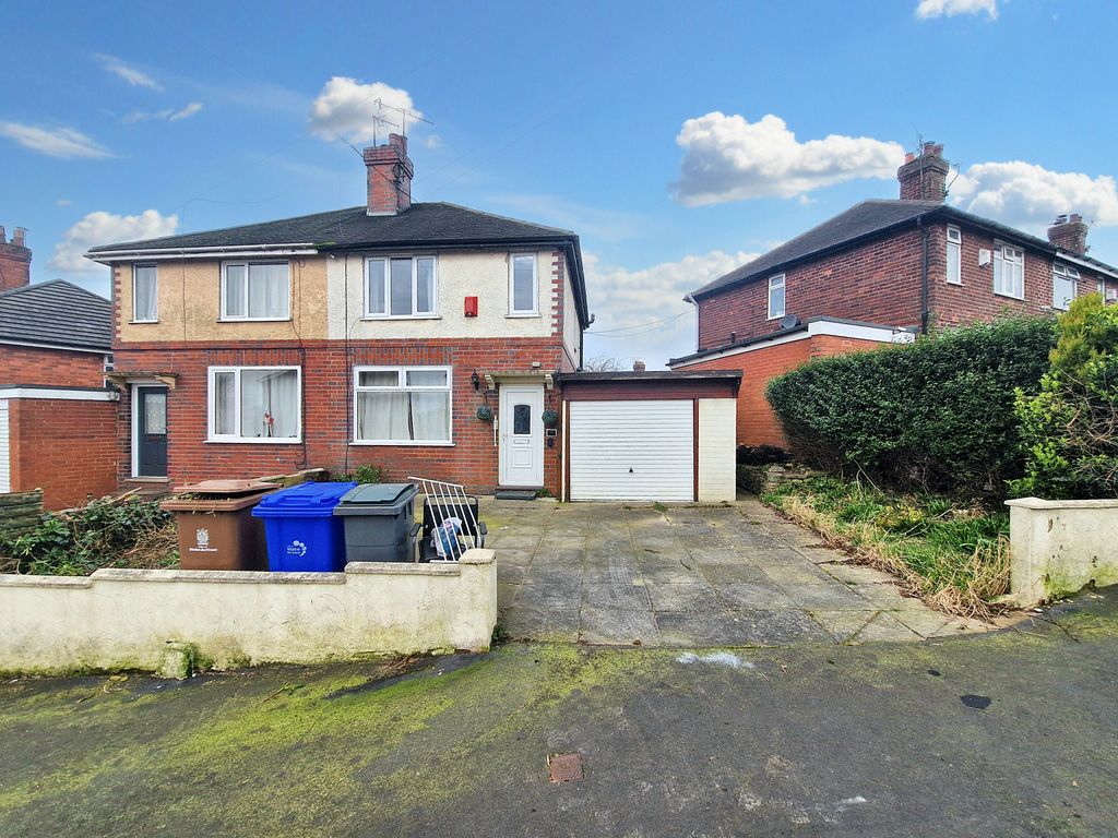 2 bed semidetached house for sale in Broadway, Meir, StokeOnTrent