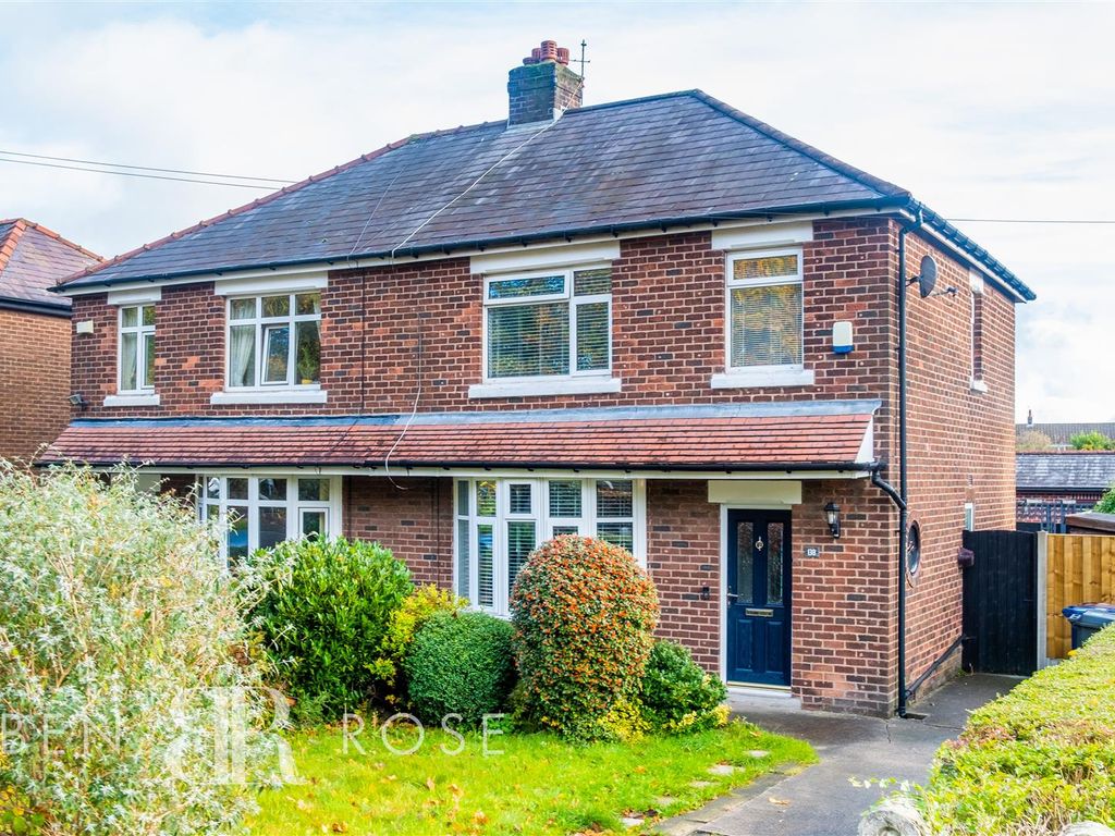 3 bed semidetached house for sale in Stanifield Lane, Farington