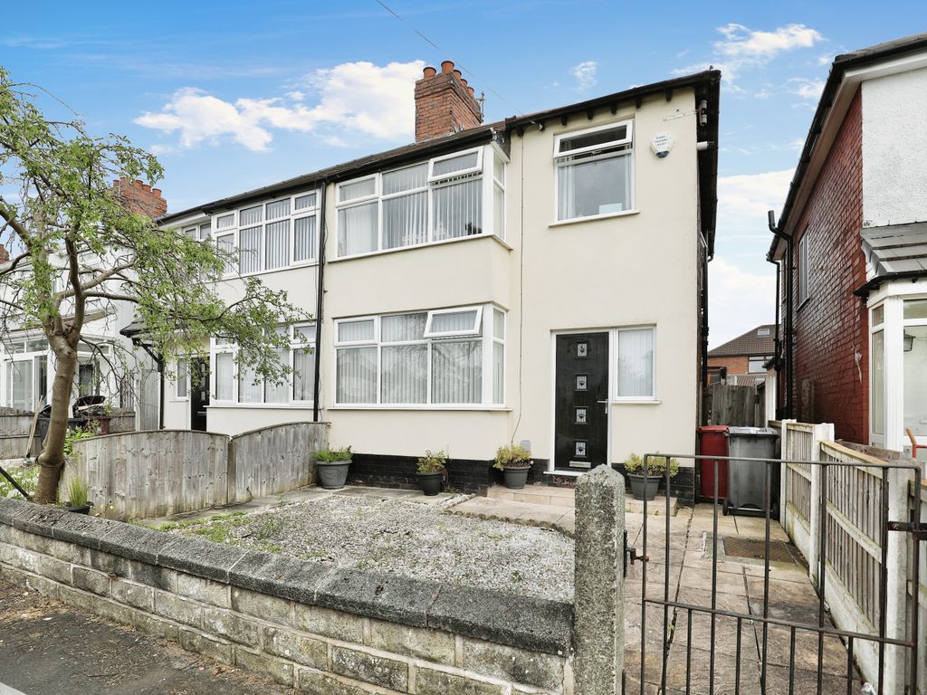 3 bed semidetached house for sale in Malvern Crescent, Liverpool L14