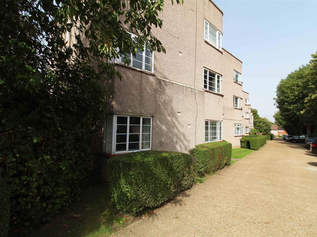 2 bed flat for sale in Sutton Common Road, Sutton SM1, £275,000 Zoopla