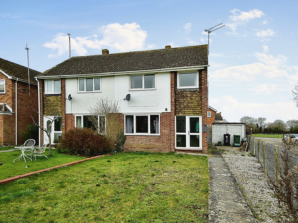 3 bed semidetached house for sale in Maunsell Way, Wroughton SN4 Zoopla