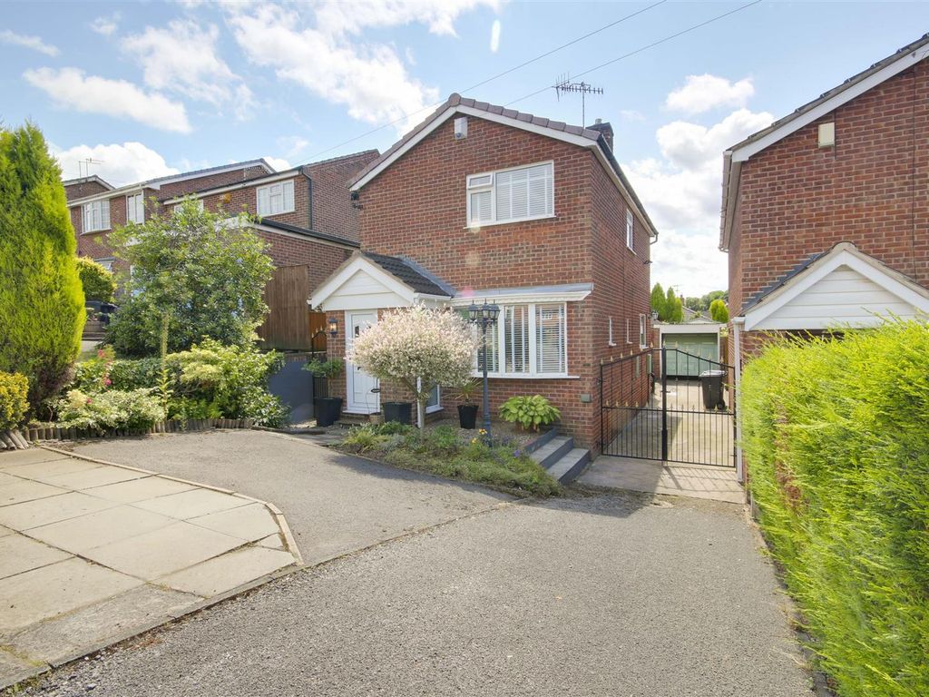 3 bed detached house to rent in Carmel Gardens, Arnold, Nottinghamshire NG5 Zoopla